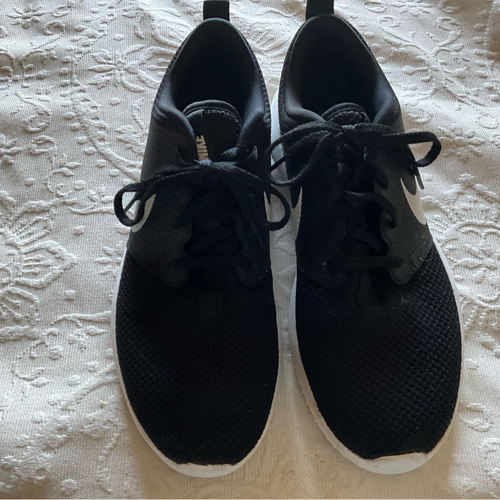 Nike Women’s Walking Shoe